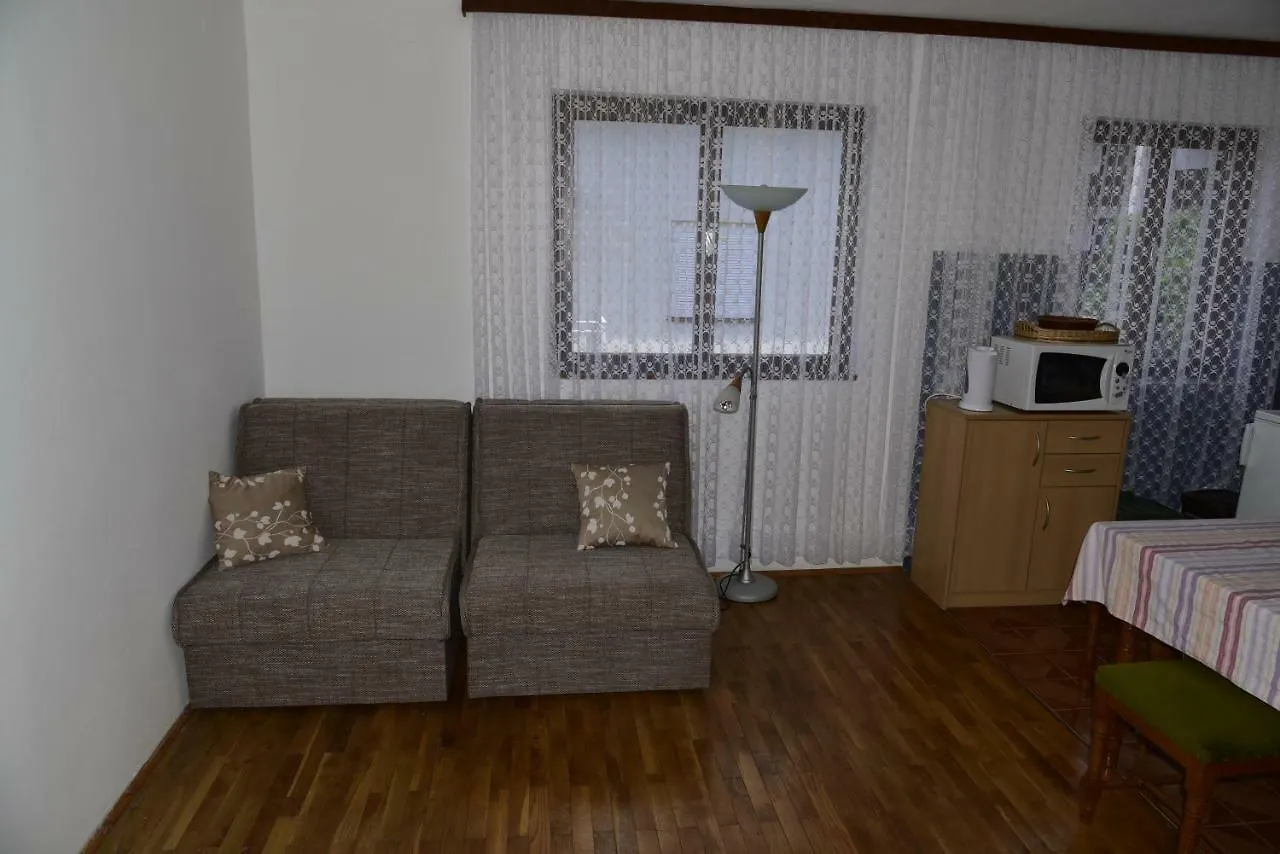 Apartment Palm Tree Malinska