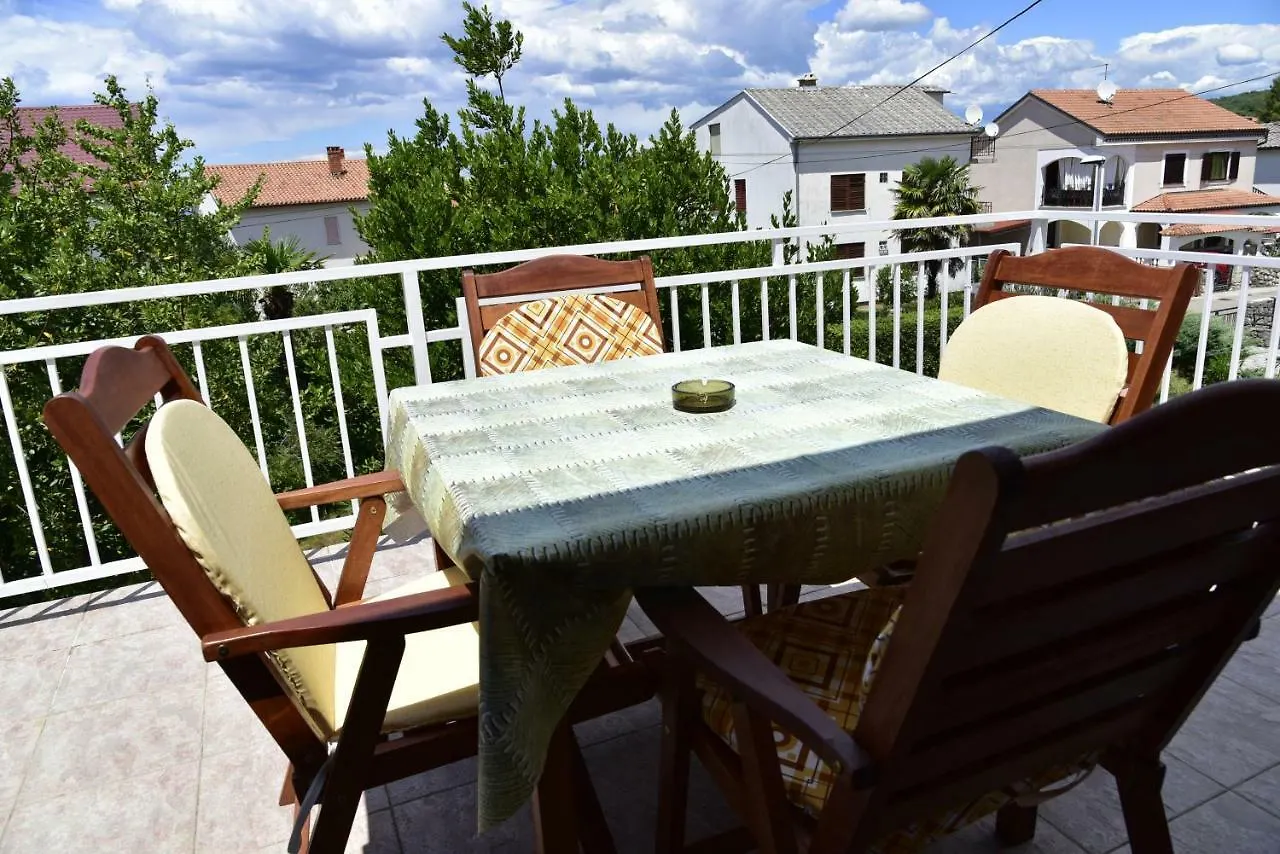 Apartment Palm Tree Malinska