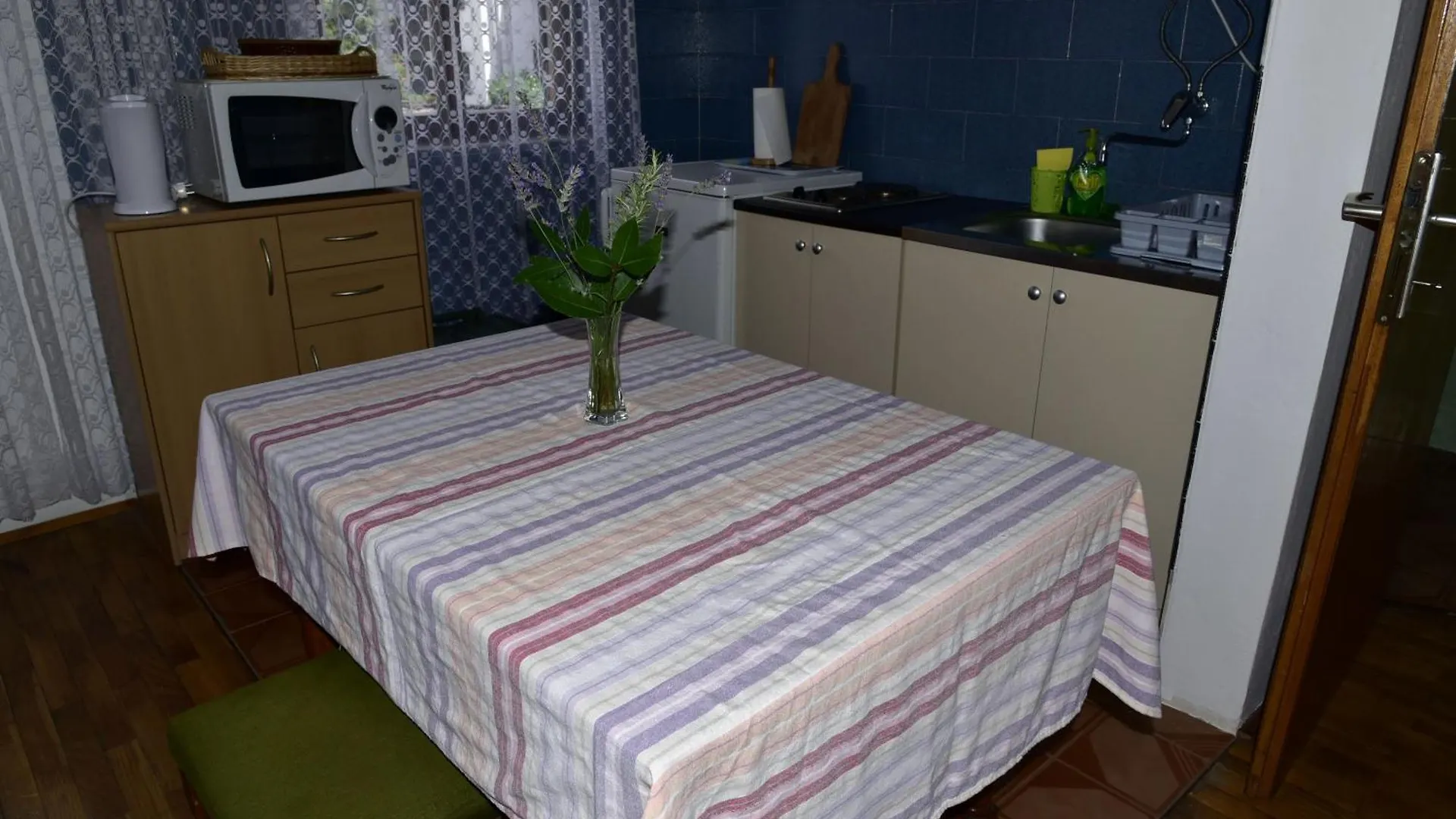 Apartment Palm Tree Malinska Croatia
