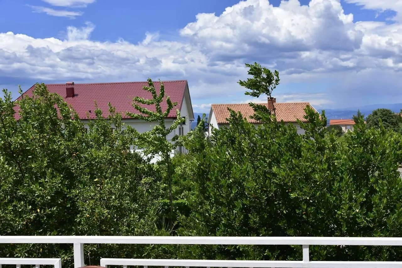 Apartment Palm Tree Malinska Croatia