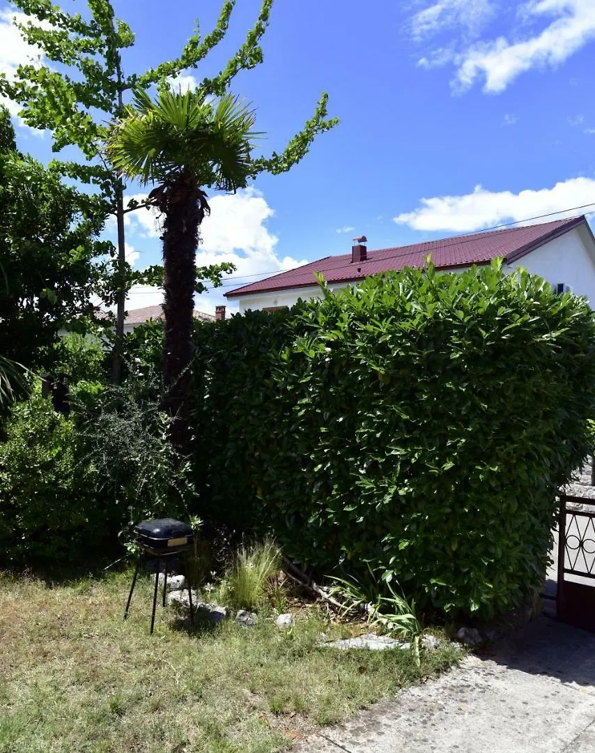 Apartment Palm Tree Malinska 0*,  Croatia